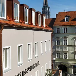 Отель Hotel Das Regensburg, Регенсбург